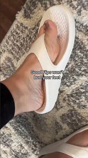 Ultimate Foot Pain Relief: Discover Revitalign Orthotic Sandals! #footpainrelief #sorefeet