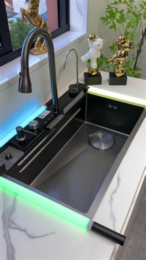 xunstore on Instagram: "✨ Elevate Your Cooking Space with 2026’s Luxe Sinks ✨ Luxury is in the details—discover kitchen sinks that add sophistication and style to your home. Designed to meet the needs of the modern chef. 🥂🔧 #LuxuryKitchens2026 #ElegantDesigns #ModernKitchenSinks #SleekAndFunctional #KitchenInnovation"