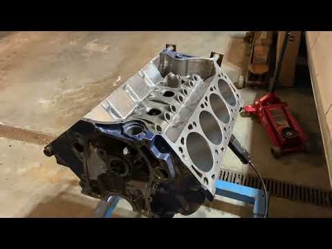 Ford 429 oiling system modifications