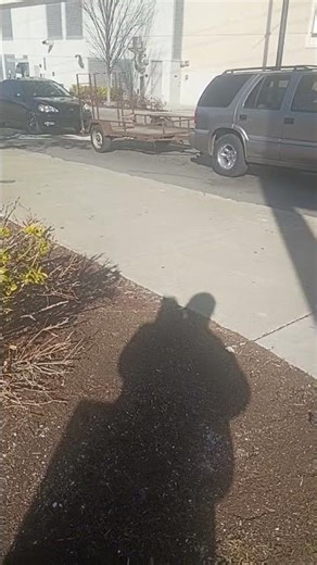 real rust E trailer,,,real work,,,country music,,,dirt road,,,