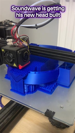 Modelled from the foam head that came with Soundwave - but now being converted to a 3D print helmet…. 2 days printing left to go and then assembly and painting! #transformers #3dprint #soundwave #cosplay