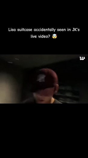 Lisa is in JK's mansion while he doing birthday live! 🥰 #liskook #lizkook #jklm #shipper #foryou #fypinstagram #xyzbca #xyzabc #sembiringboneka | Sembiring Boneka Ind