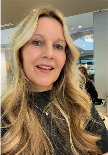 Your next hair inspo is right here 😍💫 A balayaged dimensional blonde bob is never wrong! Color by me, cut and style by Jim Shaw. #chic #blondebob #balayage #frenchbalayage #atlantahaircolorist