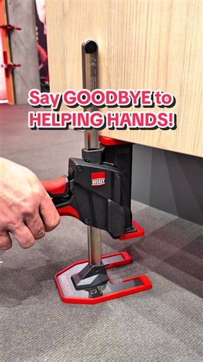 🤯 No helping hands needed — the BEYCEPS BEY23 one-hand mounting tool lifts up to 180 kg with millimeter precision so you can align and install furniture completely on your own #toolbrothers #beyceps #tools #mounting #diy