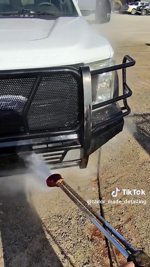 On-Site Fleet Washing Services for Working Trucks