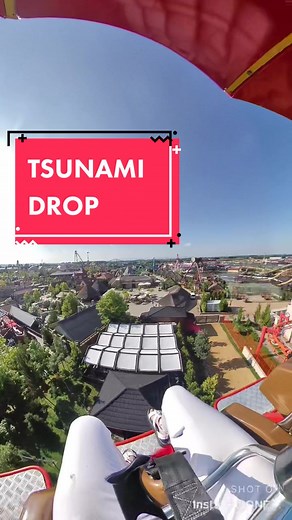 Thrilling Tsunami Drop Rollercoaster at Energylandia