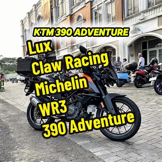 Minimal kalo mau diajak touring, mesti ada persiapan dulu. KTM 390 Adventure dipasang : foglamp Lux, knalpot Claw Racing, ban Michelin Anakee, jalu paddock WR3. #modificazone #390adventuremodificazone