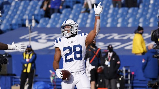 Colts OL paves the way for Jonathan Taylor's goal-line TD