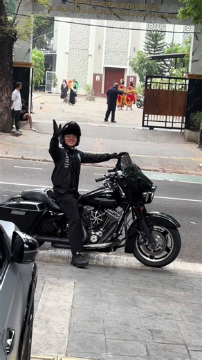 Harley-Davidson Road Glide price & overview