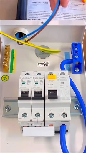 77K views · 340 reactions | Best Practice for a Consumer Unit Layout #Electricalwiring | GSH Electrical Training | Facebook