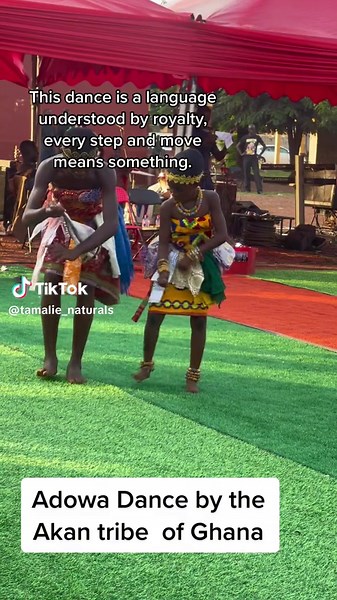 Adowa Dance: A Celebration of Ghanaian Tradition