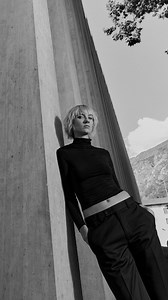 “This award belongs to all of us!” 🎙 Saulė Bliuvaitė – winner of the #Locarno77 Pardo d'Oro and the Swatch First Feature Award – talks about her film “Akiplėša”. Dreaming of escape from the bleakness of their industrial hometown, in the movie two 13-year-olds form a unique bond at a local modeling school, where the promise of a better life pushes girls to violate their bodies in increasingly extreme ways. → Watch the full video on our YouTube channel youtu.be/x_5P8opKuPs | Locarno Film Festival