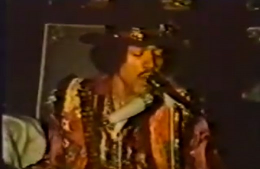 Jimi Hendrix Plays “Sgt. Pepper’s Lonely Hearts Club Band” for The Beatles, Just Three Days After the Album’s Release (1967)