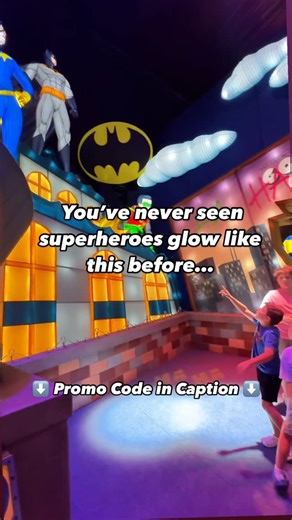 Modern Mom Life on Instagram: "🔥 New this summer: the Universe of Light featuring DC at Gaylord Texan! 💥 From May 24–Sept 1, step into a glowing world where heroes and villains shine like never before. ➡️Explore iconic DC cities—Gotham, Metropolis, and Themyscira—reimagined in over 1,000 glowing lanterns crafted from 30 miles of silk and 200,000 pounds of steel. 📸 Snap glowing selfies with Batman, Wonder Woman, and Superman ⚔️ Witness epic scenes like Wonder Woman vs. Cheetah and Superman vs.