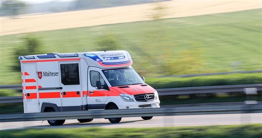 Unfall im Kreis Coburg: Oldtimer-Fahrer und Beifahrerin verletzt