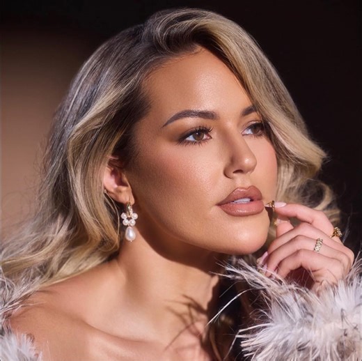 Model Riss DuBois