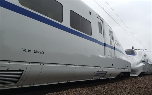 回送动车0D2284（2A重联）通过李莘联络线