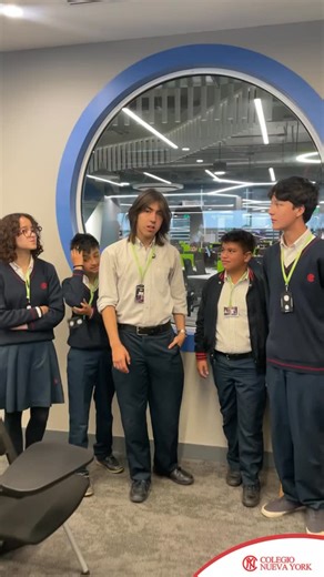 Colegio Nueva York on Instagram: "Nuestro equipo de robótica del CNY brilló en The Inspire Garage de Globant 🌟. A través de Minecraft demostraron su talento y creatividad, logrando el 2.º lugar entre instituciones de Bogotá. 🏆"