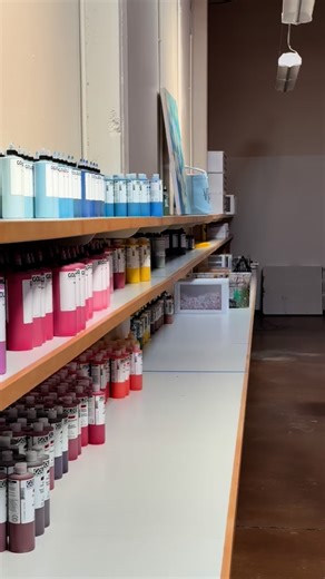 Super fun working on a series of smaller pieces. Using intention, speed, randomness and intuition to create a feeling! For more and to learn sign up at www.simonbullartacademy.com | Simon Bull