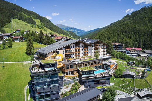 Almhof Family Resort & SPA | Kinderhotel Tirol Zillertal