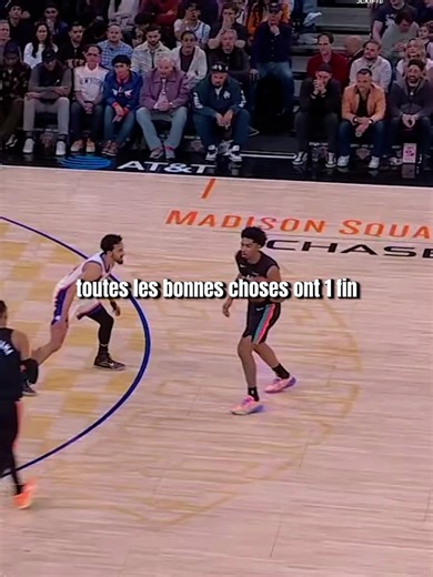 Clap de fin pour l’invincibilité ! 🎬 Après un mois de février historique à 11-0, les Spurs sont tombés au Madison Square Garden. 🗽 Un run de 26-2 des Knicks a totalement éteint le Texas. Wemby a tout tenté (25 pts, 13 reb), mais New York était trop solide. Alors, simple accident de parcours ou fin de l'euphorie pour San Antonio ? Dis-moi ce que tu en penses en com’ ! 👇 #basketball #wemby #spurs #wembanyama #Knicks #NBA #france