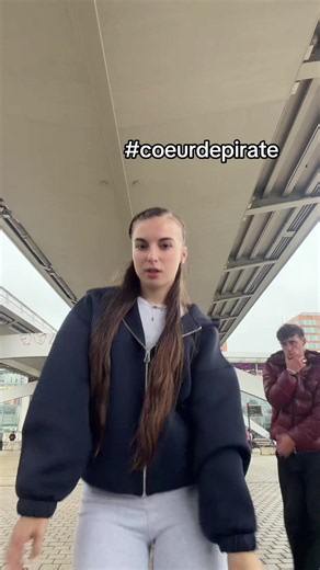 Cœur de Pirate Tiakola — trend et tuto danse