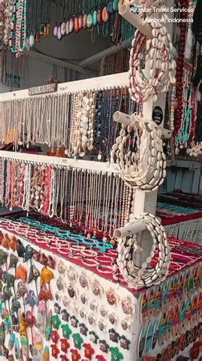 Different place, different story Where's your favorite place? What's your great story there? . . . #Azantar #Lombok #Indonesia #fyp #travel