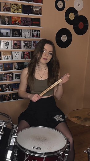 Don't stop, make it pop 🔊 / #kesha #keshatiktok #tiktoksong #drumcover #drummergirl #drumcovertiktok #drums #musicgirl