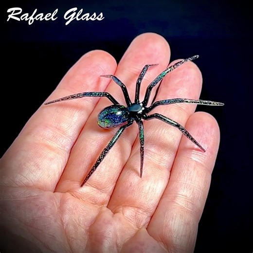 ✨ Nebula Dichroic Glass Spider by Rafael Glass 🌟 RafaelGlassArt.Etsy.com #glass #glassart #glasssculpture #spider #arthropod