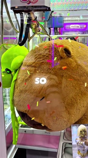 I can’t believe this worked!🥴😬#SmartClaw #ClawMachine #Arcade #Shorts #Viral #Satisfying #trend