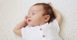 Sommeil de Bébé : ce détail qu'on oublie souvent peut lui être fatal