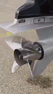 EXCLU - Superbe semi-rigide propulsé par un Verado 400 L6 Mercury Marine et préparé par Stevenn ConceptNautique. 💜🖤 Vous avez découvert des images du moteur et du bateau cette semaine. Voici aujourd'hui l'ensemble dans une sublime vidéo. Qu'en pensez-vous ? GM Fishing / Frédéric Lavion / Garmin Marine Vidéo : Alan Lb / REC | Mercury Marine France