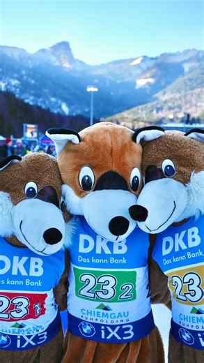 Urlaubsregion ChiemseeChiemgau on Instagram: "Gänsehaut im Stadion. Klirrender Schnee unter den Füßen. Dieses besondere Kribbeln, wenn alle den Atem anhalten und dann jubeln 🤍 Der Biathlon Weltcup in Ruhpolding 2026 wirkt noch nach. In unseren Köpfen. In unseren Handys. Und irgendwo tief im Chiemgau Gefühl. Geht’s dir auch so? Dann halt die Erinnerung fest und den Kalender gleich mit! Save the date: Biathlon Weltcup Ruhpolding 6. – 10. Januar 2027 Bis dahin schwelgen wir weiter. Und freuen uns