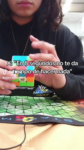Desafío de velocidad con el cubo Rubik en 8 segundos | Profe Alex