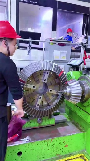 Understanding Gears in Transmission Systems
