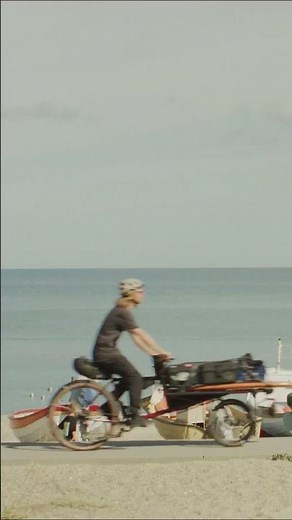 Cold Hawaii - The Road Movie | Touch down