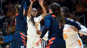 Lady Vols: How Tennessee men's coach Rick Barnes is helping point guard Evina Westbrook
