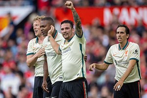 LFC make it 2 Old Trafford wins as Gonzalez hits brilliant double