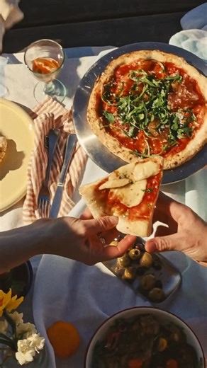 The 90 second secret to your dream afternoon 🤌❤️ Crisp crust, golden bubbles, the smell of summer in every slice. When it only takes 90 seconds to cook a pizza with FAVO, you can enjoy the moments that really matter. #favopizzaovens #90secondpizza | Favo Pizza Ovens