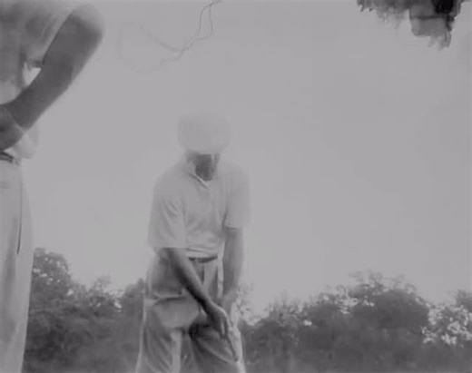 -FEEL- “The more a golfer can trust his swing to feel, the more attention he can then turn to managing his game.A good golfer acquires feel and rhythm through practice.”- Ben Hogan. #benhogan #golfswing #golf #thesecret #golfer #golflegends #golfpractice #golftips #golffeel #golffun #golf⛳️ | All _Things_Ben Hogan