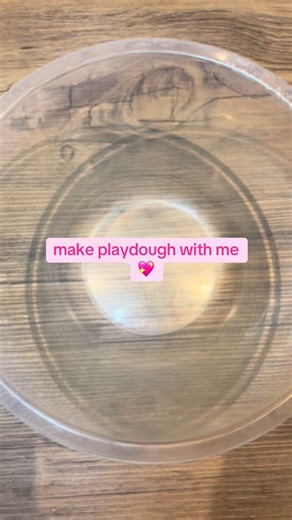 Simple Homemade Playdough Recipe for Kids