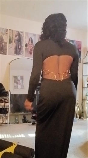 Dressing for the body i have. Not the one i want. Covered and backless, Vs Fit and flare which is your favorite? | Alicia Green