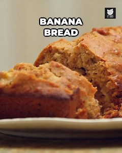 Learn how to make Banana Bread at home that you can enjoy with tea or coffee. Host: Tarika Singh Ingredients 1 cup all-purpose flour 3/4 cup whole wheat flour 1 tsp baking powder 1/4 tsp baking soda 1/4 tsp salt 1/2 tsp cinnamon 1/4 tsp nutmeg powder 1/3 cup extra virgin olive oil 1/2 cup honey 2 eggs 2 ripe bananas, mashed Few lemon juice drops 1 teaspoon vanilla extract 1/4 cup walnuts Copyrights: REPL #BananaBread #BananaWalnutBread #GetCurried #BreadRecipe #CakeRecipe #EgglessCakeRecipe #Egg