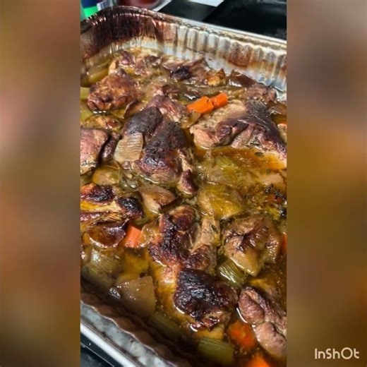 Pulled pork sandwich