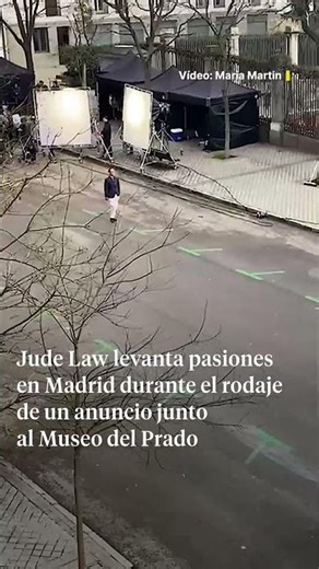 Jude Law levanta pasiones en Madrid durante el rodaje de un anuncio junto al Museo del Prado