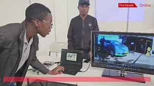 A team of Harare Institute of Technology Btech software engineering students have developed an Artificial Intelligence traffic monitoring system that can be used to analyse, detect and predict patterns in traffic. It has the potential to help the police in the enforcement of traffic rules. 📹: Sifelani Tsiko | The Herald-Zimbabwe