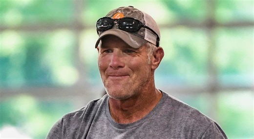 Legendary NFL QB Brett Favre Reveals If He'll Donate His Brain For CTE Research