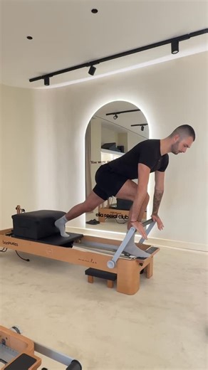 Nikola Janković on Instagram: "Dan 2 – Nastavak transformacije: Pilates, sauna i autofagija Od juče do danas sam izgubio 1,6 kg, što se često dešava kada telo otpusti višak tečnosti na početku posta. Procesi poput autofagije i povremenog posta mogu pomoći telu da se resetuje, ali cilj je uvek dugoročno zdravlje, a ne brzina mršavljenja. Krenuo sam sa metodom 16:8 (8h ishrane + 16h pauze) uz reformer Pilates, infrared saunu i rutinu koja podržava balans tela i uma. Plan je da postepeno gradim di