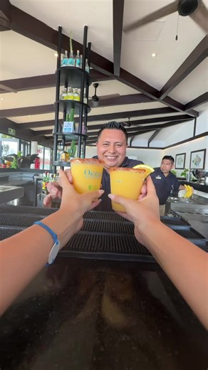 Discover the Best Resorts in Cancun with Joelle