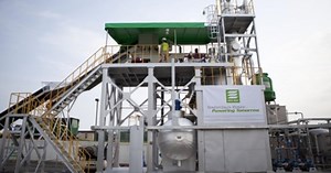 Envion Oil Generator turns plastic waste into oil